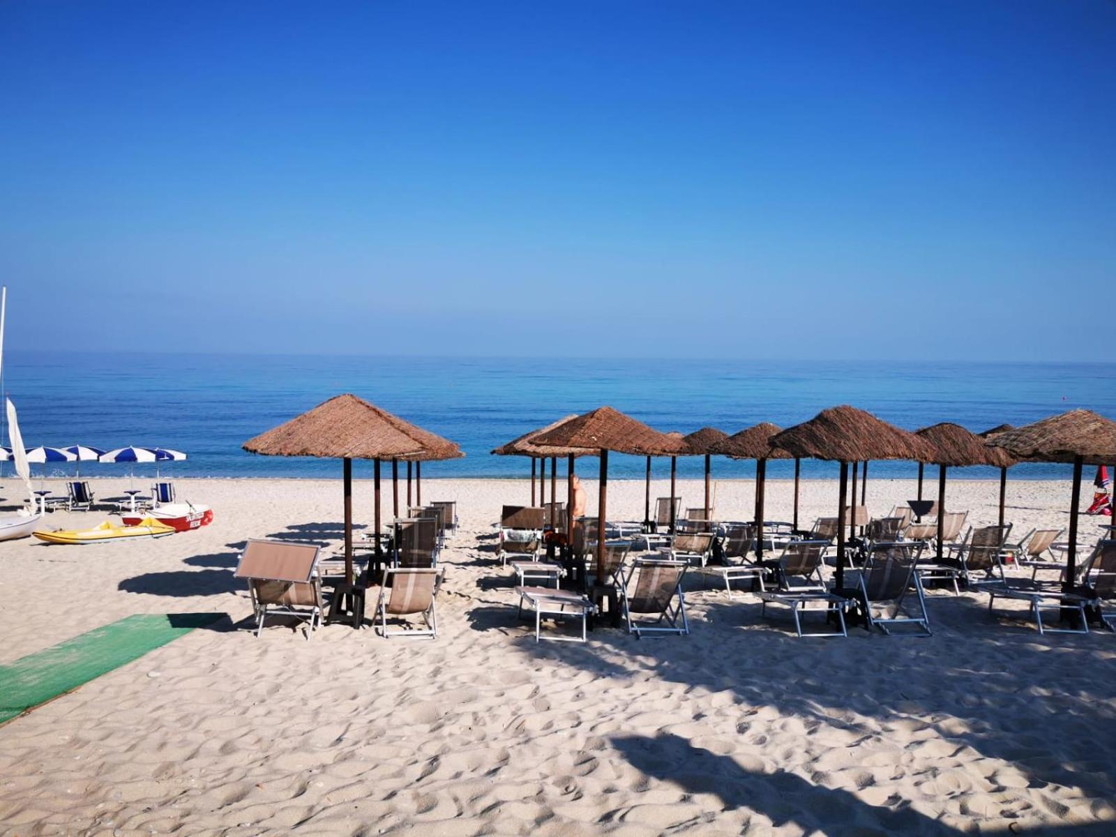 Residence Bidreams Zambrone Bagian luar foto